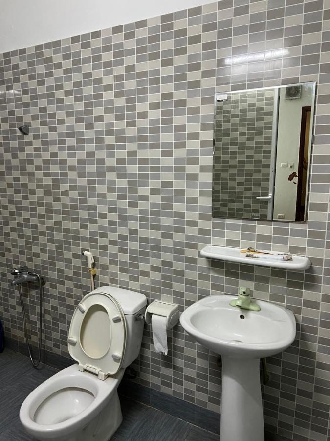 Anh Dao Hotel Hai Phong Bagian luar foto